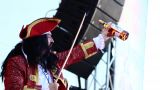 Kapitánská party - 1. narozeniny Lodě Captain Morgan (20 / 65)