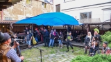 Hudební oslava narozenin byla v Plzni punkovou záležitostí (30 / 62)