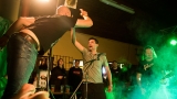 Rocková párty v Nezvěsticích se vydařila, déšť jen umocnil skvělou bigbítovou atmosféru (108 / 118)