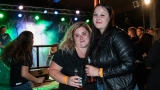Rocková párty v Nezvěsticích se vydařila, déšť jen umocnil skvělou bigbítovou atmosféru (111 / 118)
