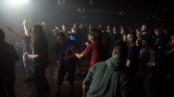 Ostrý koncert Listopadu a Deliwery přilákal do Rock Café početné publikum (56 / 65)