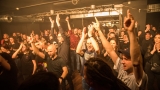 Ostrý koncert Listopadu a Deliwery přilákal do Rock Café početné publikum (63 / 65)