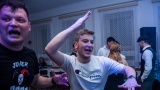 Ve velice dobrém světle se na dožickém sále představila rocková kapela Joker (28 / 29)