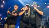 Kapela Sarah s hostem ve zpěváckém duetu (77 / 222)