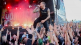 DONOTS + mighty fans (88 / 200)