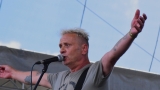 Sobota na festivalu Footfest ve znamění tvrdých kytarových riffů. Zazněly Letokruhy, Svoboda 89 nebo Netáhlo. (63 / 144)