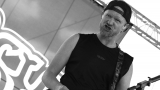 Sobota na festivalu Footfest ve znamění tvrdých kytarových riffů. Zazněly Letokruhy, Svoboda 89 nebo Netáhlo. (80 / 144)