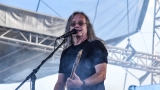 Sobota na festivalu Footfest ve znamění tvrdých kytarových riffů. Zazněly Letokruhy, Svoboda 89 nebo Netáhlo. (100 / 144)