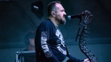 Sobota na festivalu Footfest ve znamění tvrdých kytarových riffů. Zazněly Letokruhy, Svoboda 89 nebo Netáhlo. (129 / 144)