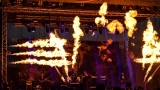 Sobota na festivalu Footfest ve znamění tvrdých kytarových riffů. Zazněly Letokruhy, Svoboda 89 nebo Netáhlo. (132 / 144)