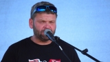 Sobota na festivalu Footfest ve znamění tvrdých kytarových riffů. Zazněly Letokruhy, Svoboda 89 nebo Netáhlo. (16 / 68)