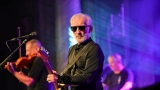 Švarní šohajové z Čechomoru rozezpívali Plzeň! Benefiční koncert pro Pomocné tlapky odměnila vyprodaná Měšťanská beseda (1 / 20)