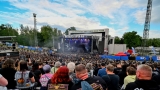 Fenomenální Sabaton znovu fascinoval Plzeň! Obří tank, výpravná scéna, hity i "Ještě jedno pivo" nadchli lochotínský Amfiteátr (25 / 191)