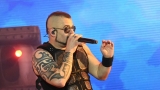 Fenomenální Sabaton znovu fascinoval Plzeň! Obří tank, výpravná scéna, hity i "Ještě jedno pivo" nadchli lochotínský Amfiteátr (127 / 191)