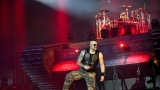 Fenomenální Sabaton znovu fascinoval Plzeň! Obří tank, výpravná scéna, hity i "Ještě jedno pivo" nadchli lochotínský Amfiteátr (160 / 191)