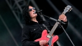 Hvězdná jména světové i české hudební scény, střídavé počasí, komfort  a nekonečná párty! Vyprodaný Rock for People ustál nepřízeň počasí  a těšil se rekordní návštěvnosti (11 / 106)