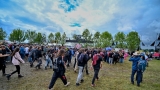 Hvězdná jména světové i české hudební scény, střídavé počasí, komfort  a nekonečná párty! Vyprodaný Rock for People ustál nepřízeň počasí  a těšil se rekordní návštěvnosti (16 / 106)