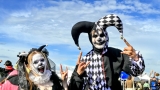 Hvězdná jména světové i české hudební scény, střídavé počasí, komfort  a nekonečná párty! Vyprodaný Rock for People ustál nepřízeň počasí  a těšil se rekordní návštěvnosti (41 / 94)