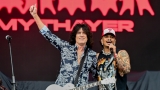 Hvězdná jména světové i české hudební scény, střídavé počasí, komfort  a nekonečná párty! Vyprodaný Rock for People ustál nepřízeň počasí  a těšil se rekordní návštěvnosti (59 / 106)