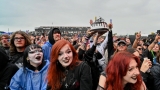 Hvězdná jména světové i české hudební scény, střídavé počasí, komfort  a nekonečná párty! Vyprodaný Rock for People ustál nepřízeň počasí  a těšil se rekordní návštěvnosti (67 / 94)