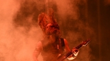 Hvězdná jména světové i české hudební scény, střídavé počasí, komfort  a nekonečná párty! Vyprodaný Rock for People ustál nepřízeň počasí  a těšil se rekordní návštěvnosti (97 / 106)