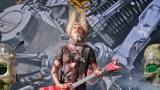 Vyprodaný Pekelný ostrov opět exceloval! Fanoušky přivítal zbrusu nový plážový areál, Royal Republic, špička české rockmetalové scény a úžasná atmosféra! (6 / 98)