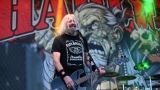 Vyprodaný Pekelný ostrov opět exceloval! Fanoušky přivítal zbrusu nový plážový areál, Royal Republic, špička české rockmetalové scény a úžasná atmosféra! (11 / 98)