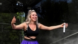 Vyprodaný Pekelný ostrov opět exceloval! Fanoušky přivítal zbrusu nový plážový areál, Royal Republic, špička české rockmetalové scény a úžasná atmosféra! (99 / 99)