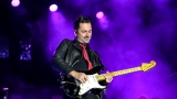 Vyprodaný Pekelný ostrov opět exceloval! Fanoušky přivítal zbrusu nový plážový areál, Royal Republic, špička české rockmetalové scény a úžasná atmosféra! (50 / 99)