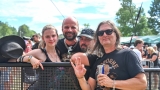 Vyprodaný Pekelný ostrov opět exceloval! Fanoušky přivítal zbrusu nový plážový areál, Royal Republic, špička české rockmetalové scény a úžasná atmosféra! (44 / 98)