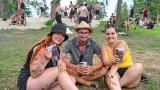 Vyprodaný Pekelný ostrov opět exceloval! Fanoušky přivítal zbrusu nový plážový areál, Royal Republic, špička české rockmetalové scény a úžasná atmosféra! (58 / 98)