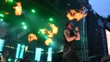 Vyprodaný Pekelný ostrov opět exceloval! Fanoušky přivítal zbrusu nový plážový areál, Royal Republic, špička české rockmetalové scény a úžasná atmosféra! (73 / 98)