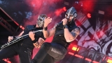 Vyprodaný Pekelný ostrov opět exceloval! Fanoušky přivítal zbrusu nový plážový areál, Royal Republic, špička české rockmetalové scény a úžasná atmosféra! (79 / 98)