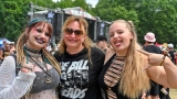 Vyprodaný Pekelný ostrov opět exceloval! Fanoušky přivítal zbrusu nový plážový areál, Royal Republic, špička české rockmetalové scény a úžasná atmosféra! (98 / 98)