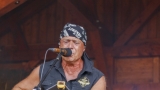Den obce Ostravice roztančil publikum. Cross Orchestra, Legendy se vrací i Support Lesbiens se postarali o skvělou atmosféru (32 / 87)