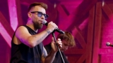 Den obce Ostravice roztančil publikum. Cross Orchestra, Legendy se vrací i Support Lesbiens se postarali o skvělou atmosféru (57 / 87)