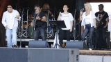 Den obce Ostravice roztančil publikum. Cross Orchestra, Legendy se vrací i Support Lesbiens se postarali o skvělou atmosféru (67 / 87)
