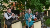 Swing Melody roztančili park za KD Radost. Havířov si užil letní swingovou pohodu (36 / 52)