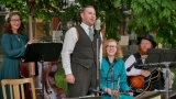 Swing Melody roztančili park za KD Radost. Havířov si užil letní swingovou pohodu (38 / 52)