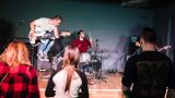 Tří české punk-rockové kapely v rámci turné Czenglish Tour 2017 navštívily Benešov (34 / 50)