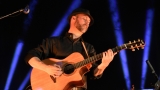 Thom Artway si svým energickým koncertem s premiérou videoklipu All I Know podmanil Malostranskou besedu  v Praze! (2 / 39)