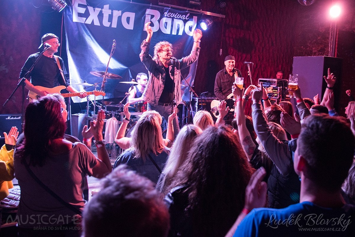 Kapela Extra Band revival