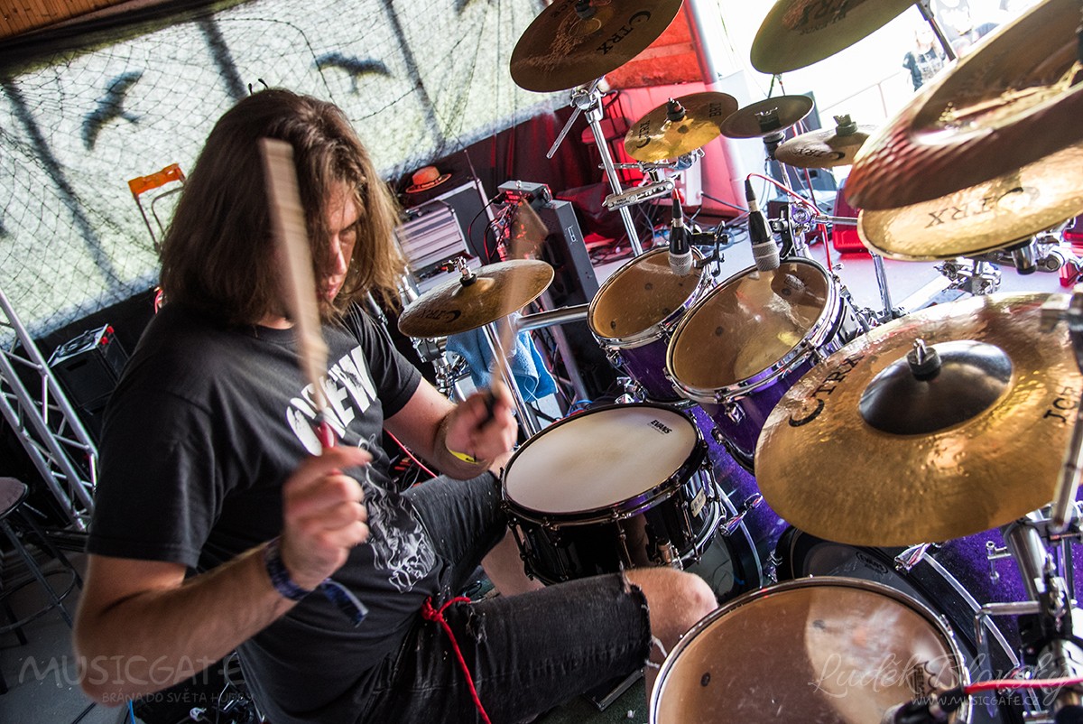 Jakub Bayer Drum Therapy