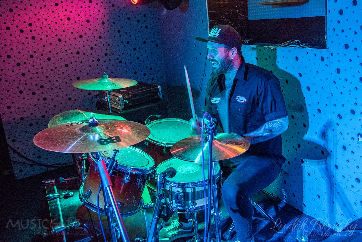 Kapela Garage Rattlesnakes