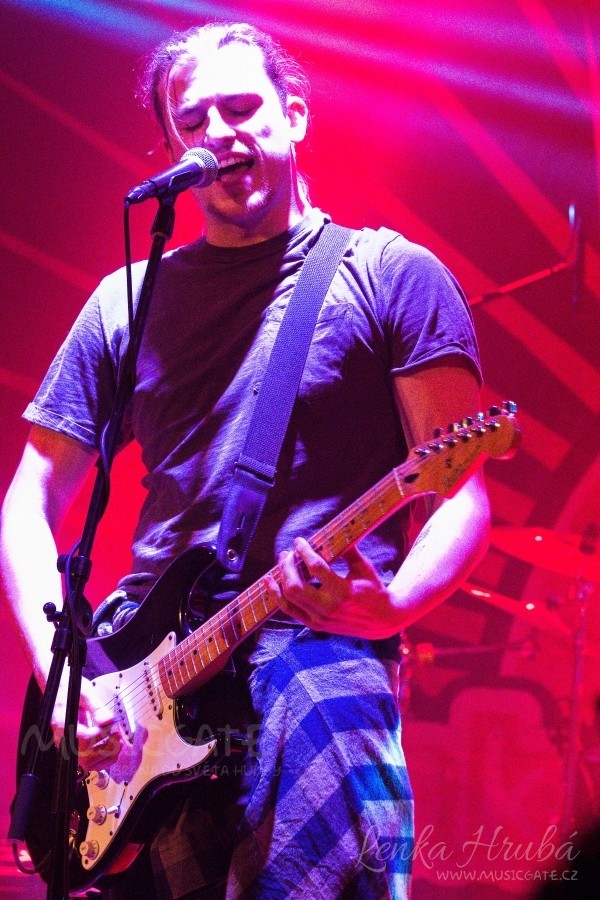 frontman kapely Hobití Noha - Vojta Zemánek