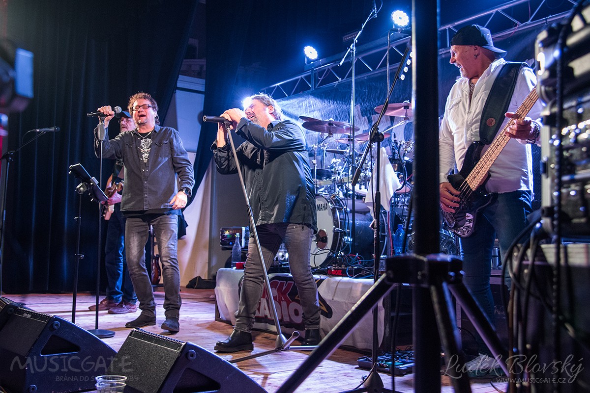 Kapela Extra Band revival