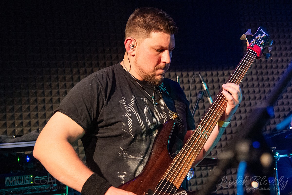 Kapela Five Apes
