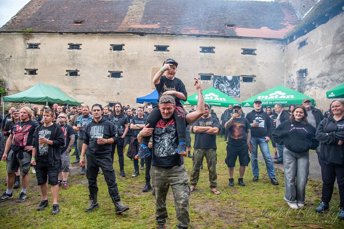 Pěkná návštěva v očekávání dalšího setu