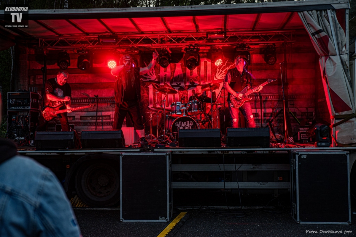 Přišel čas na pořádný rock se vším všudy. …