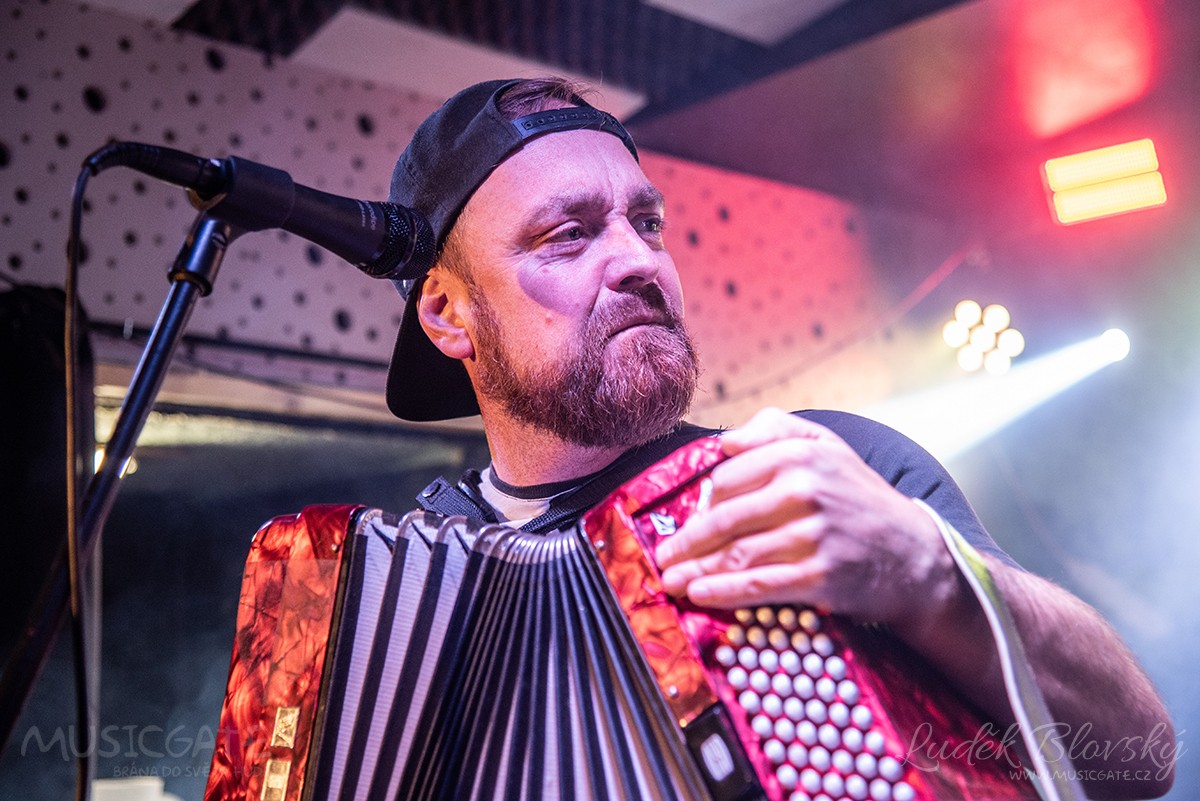Kapela Pivo Zdarma!